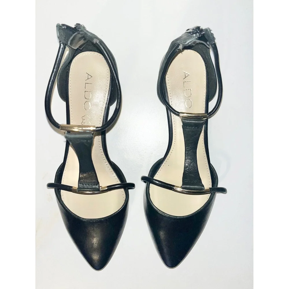 ALDO Fenilone Ballet Flats Pointed Toe T-Strap Gold Tone Hardware‎ | 8.5